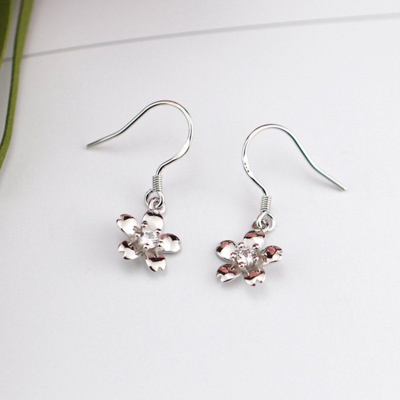 Creative rose flower temperament earrings female simple cute sweet Japanese ear hook small earring ear jewelry