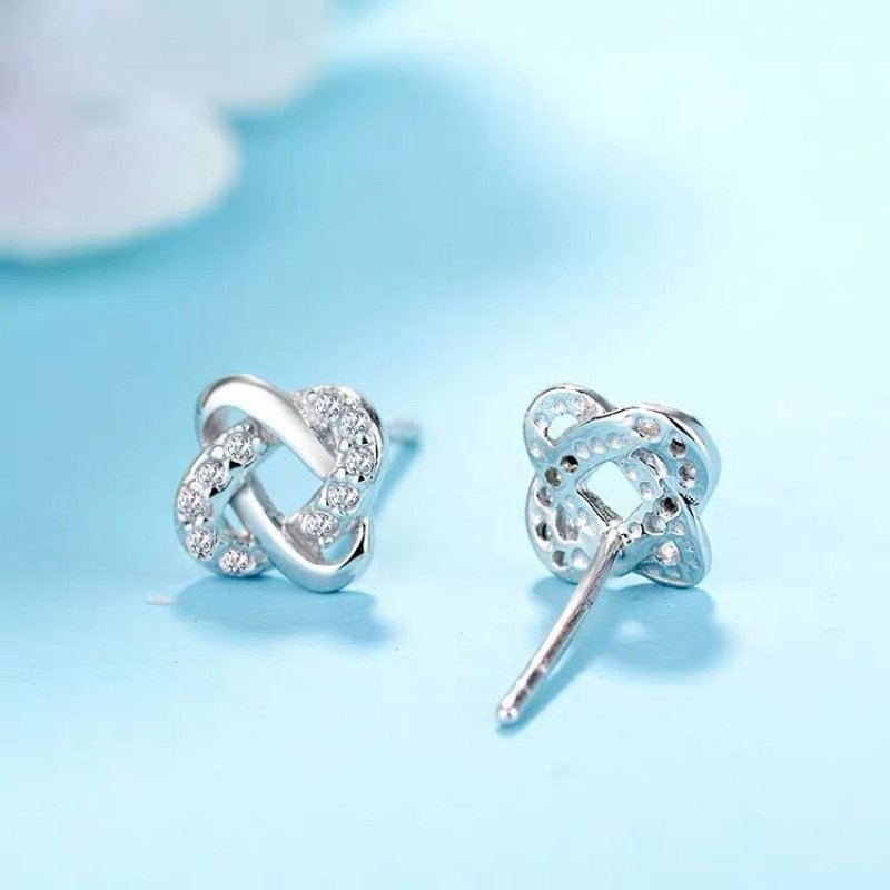 Four-leaf clover silver needle stud earrings women, simple temperament, micro inlaid interwoven heart-shaped earrings women